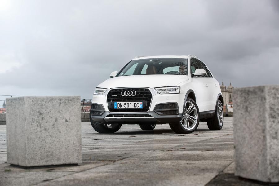  Audi Q3 2.0 TDI Quattro (8U) 2015 года  (WW) (фото 20 из 30)
